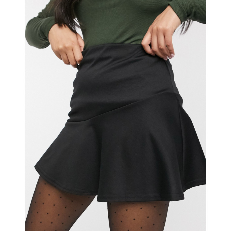New Look flippy mini skirt...