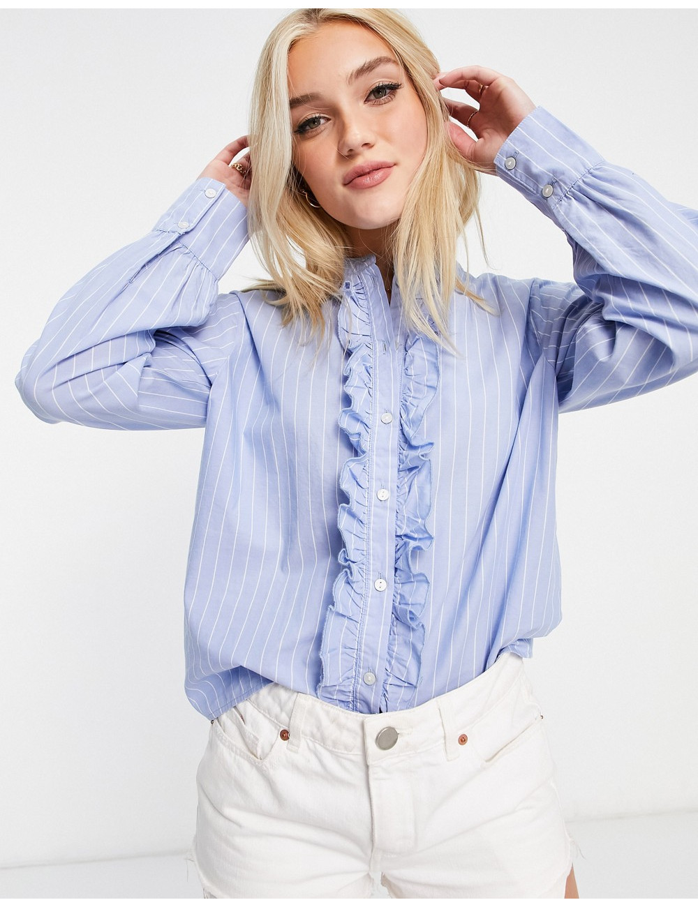 JDY shirt with frill detail...