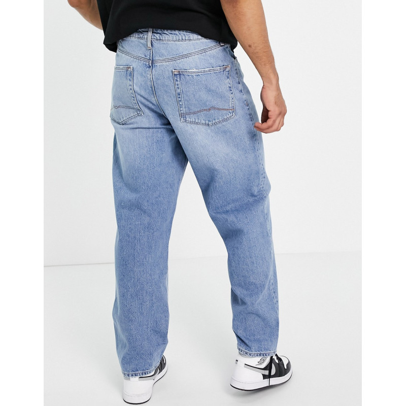 ASOS DESIGN baggy jeans...