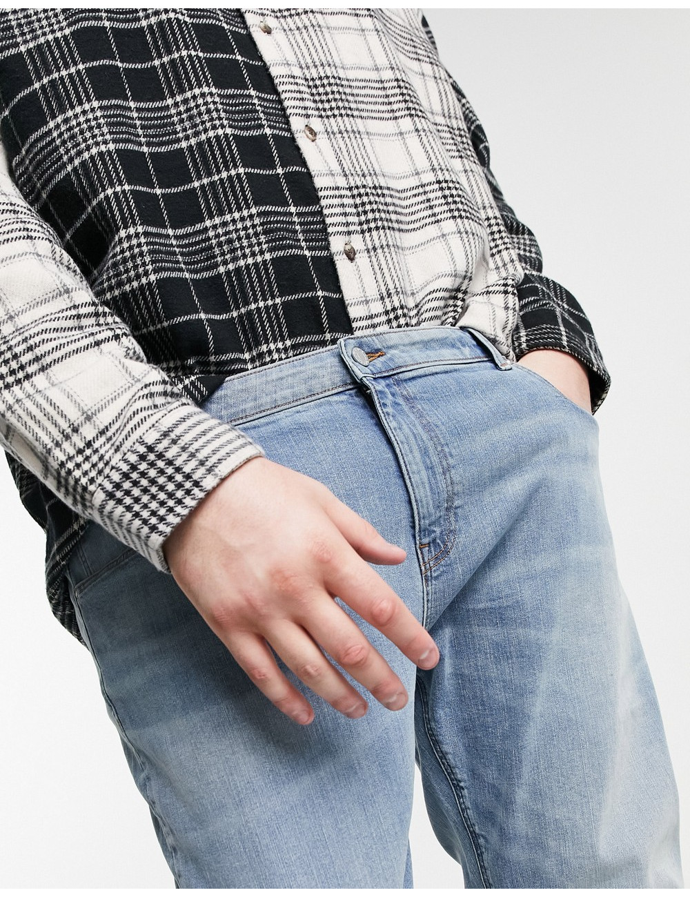 ASOS DESIGN skinny jeans in...