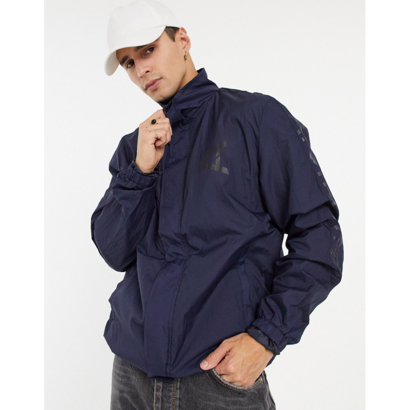 Arcminute jacket in navy