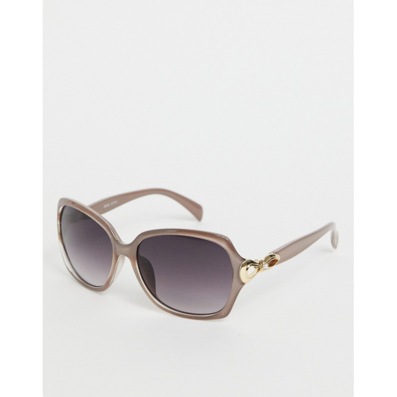 Oasis diamante sunglasses...