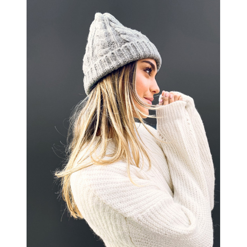 Pieces cable knit beanie...