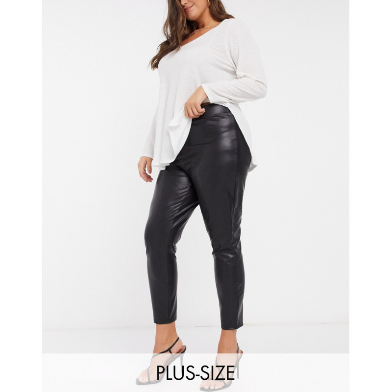 Only Curve coated legging...