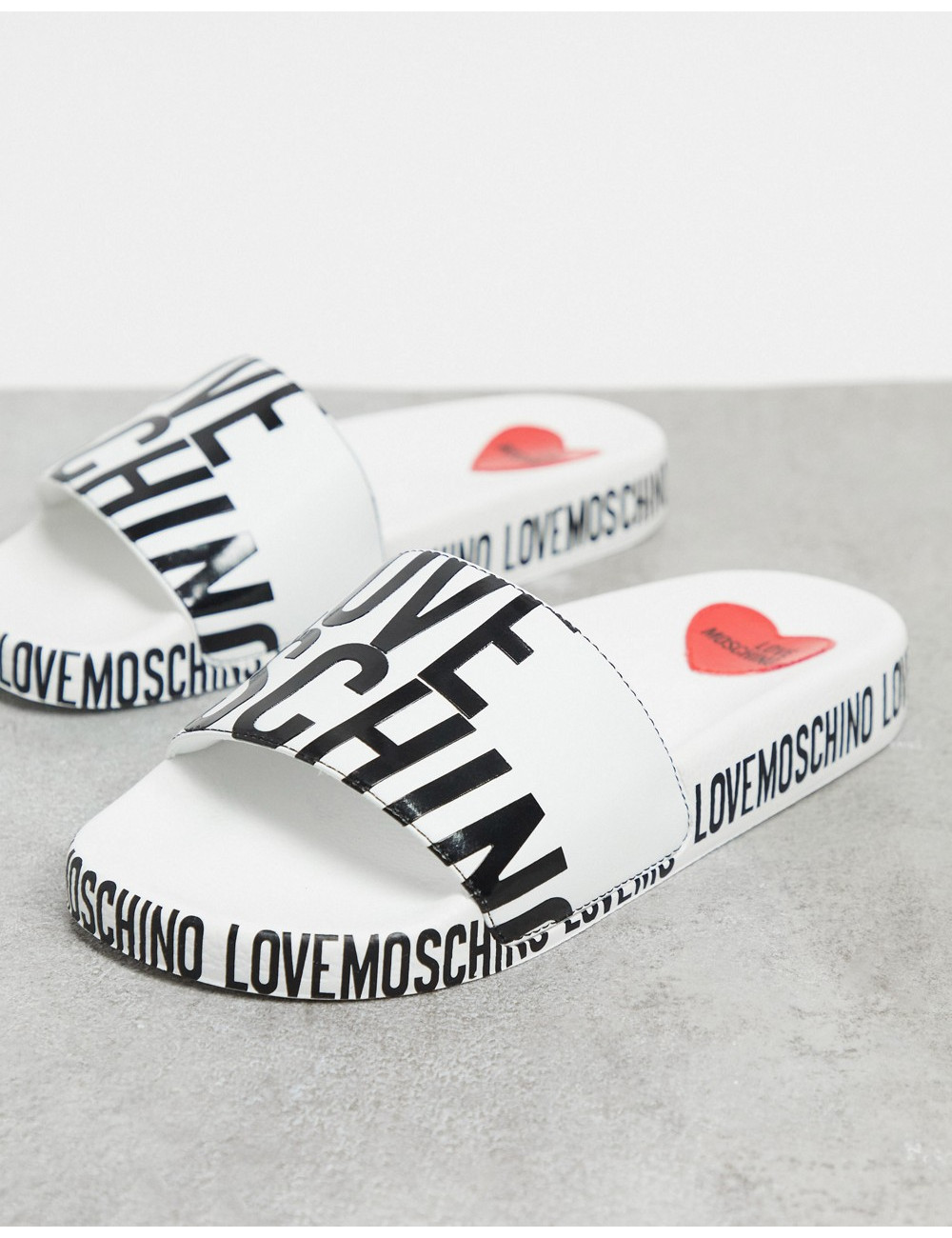 Love Moschino logo slider...