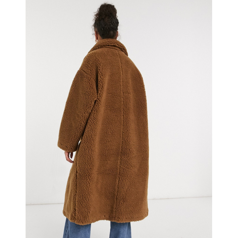 Monki Teddy borg coat in brown