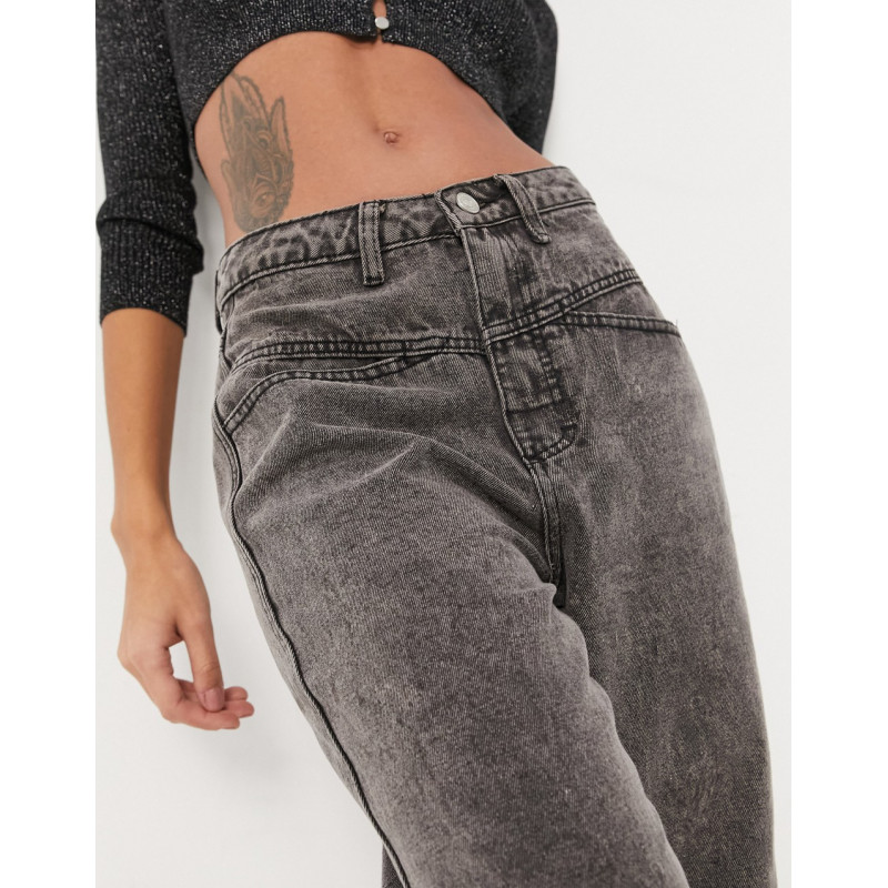 Missguided riot mom jean in...