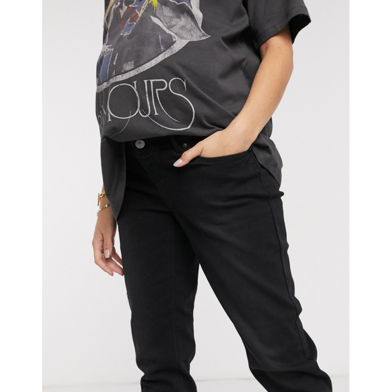 Pieces Maternity mom jeans...
