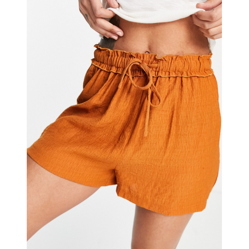 Missguided paperbag shorts...