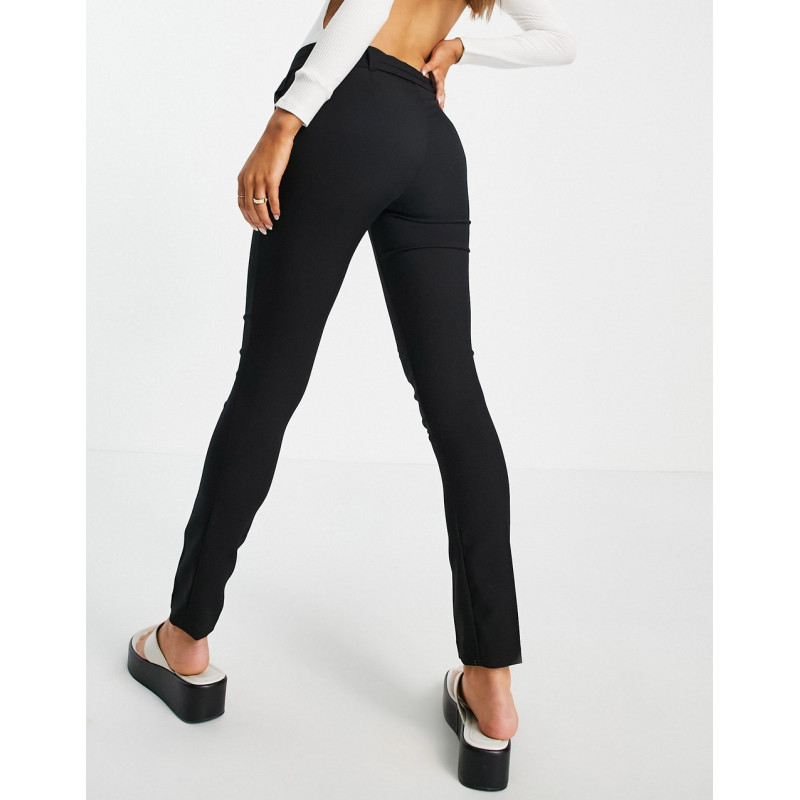 New Look trousers with slim...