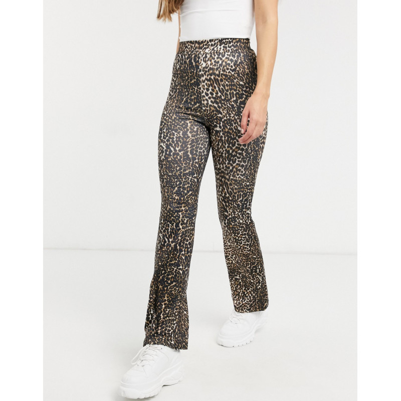 New Look flares in leopard...