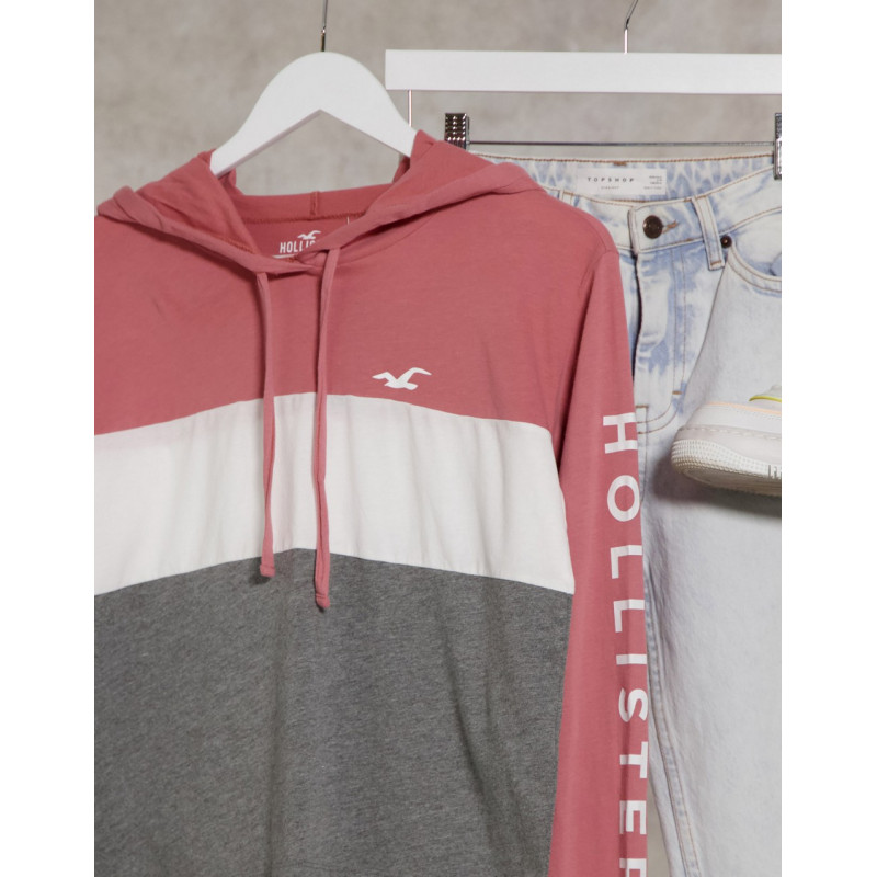 Hollister hoodie with front...