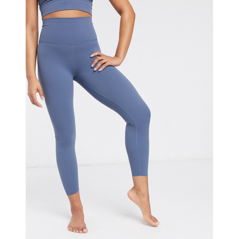 Nike Yoga luxe cropped...