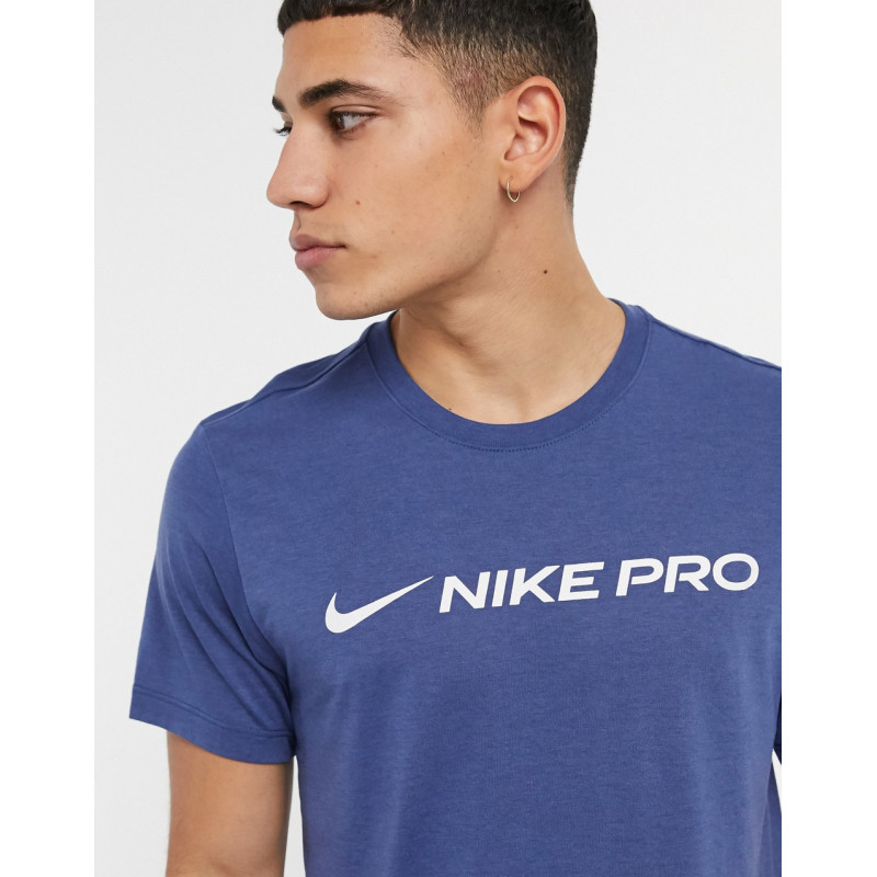 Nike Pro Training logo...