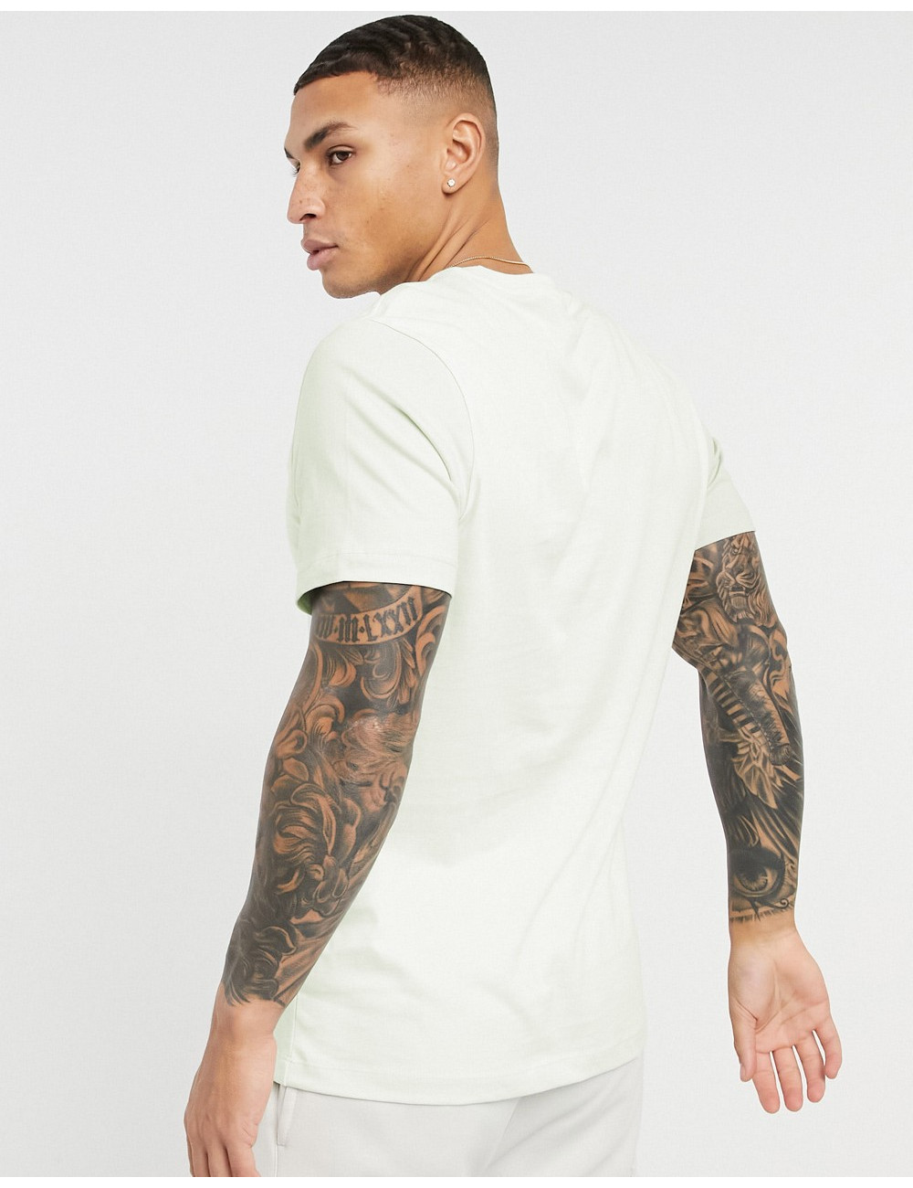 Nike t-shirt in pale...
