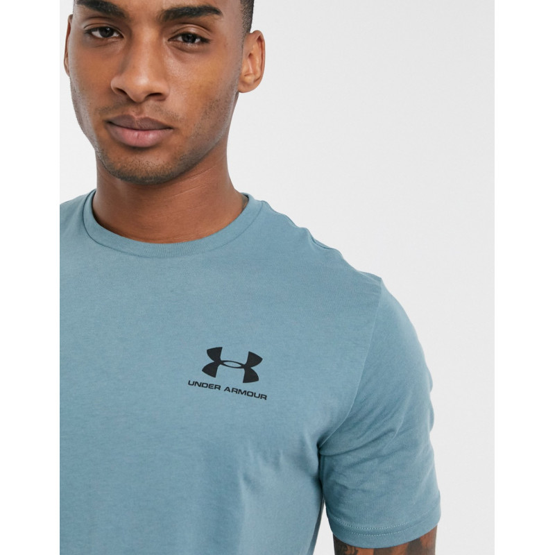 Under Armour sportstyle...