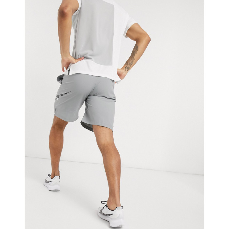 Nike Training Flex shorts...