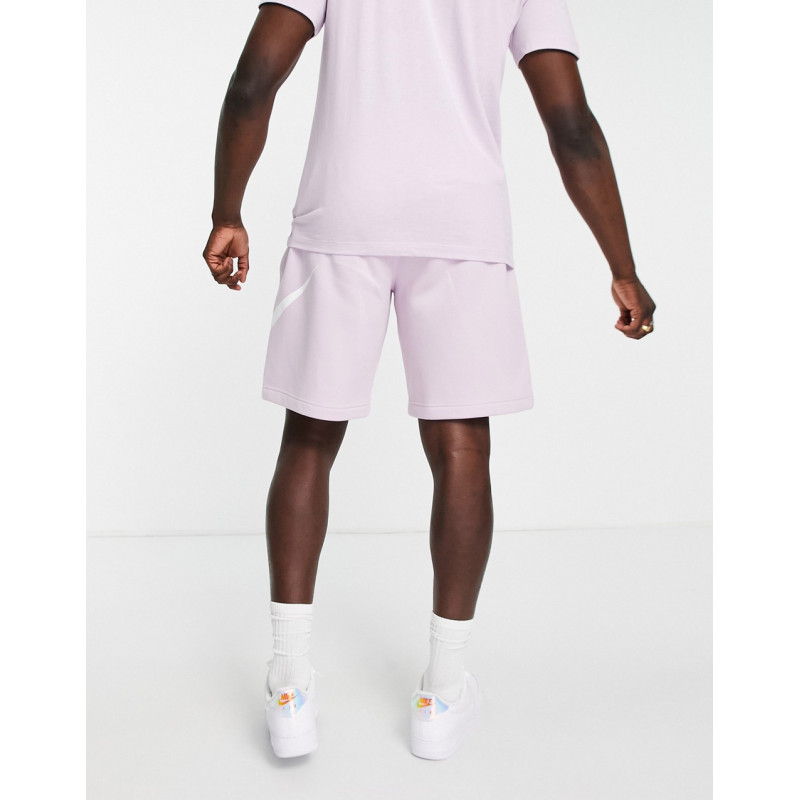 Nike Club shorts in pale...