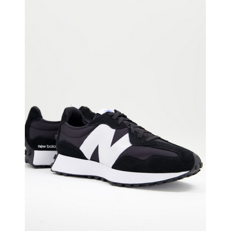 New Balance 327 trainers in...