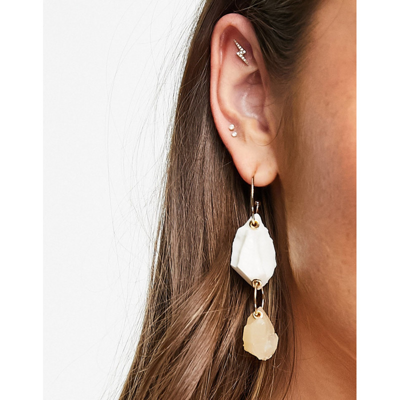 NA-KD stone drop earrings...