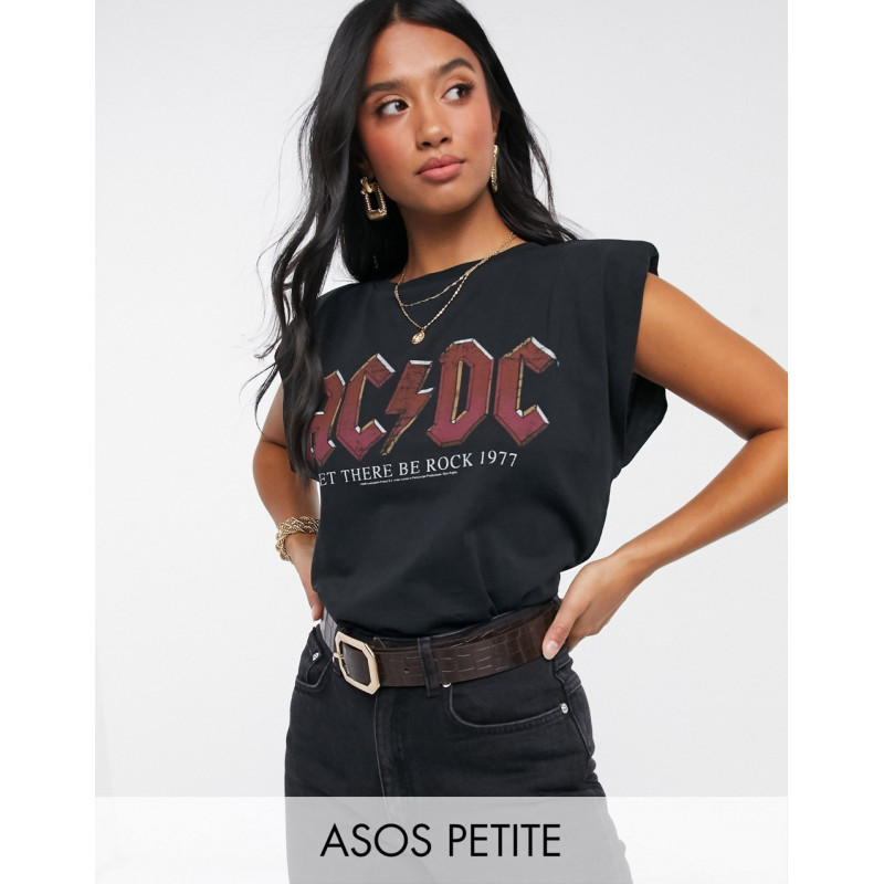 ASOS DESIGN Petite t-shirt...