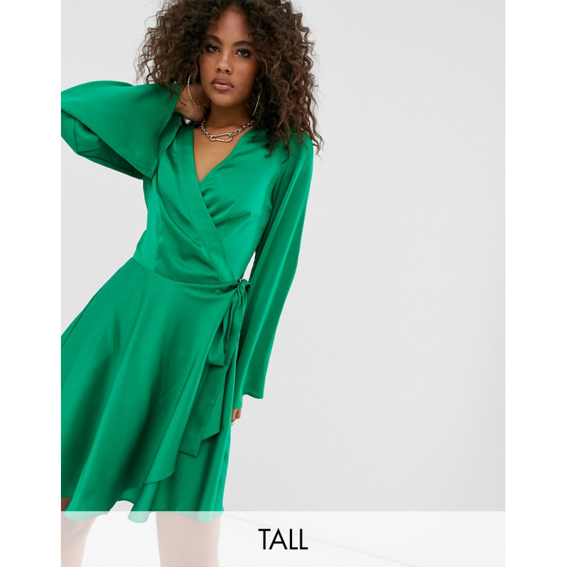 Missguided Tall satin wrap...