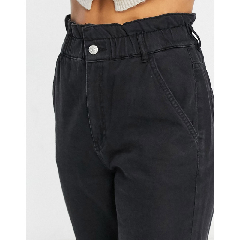 NA-KD paperbag waist jeans...