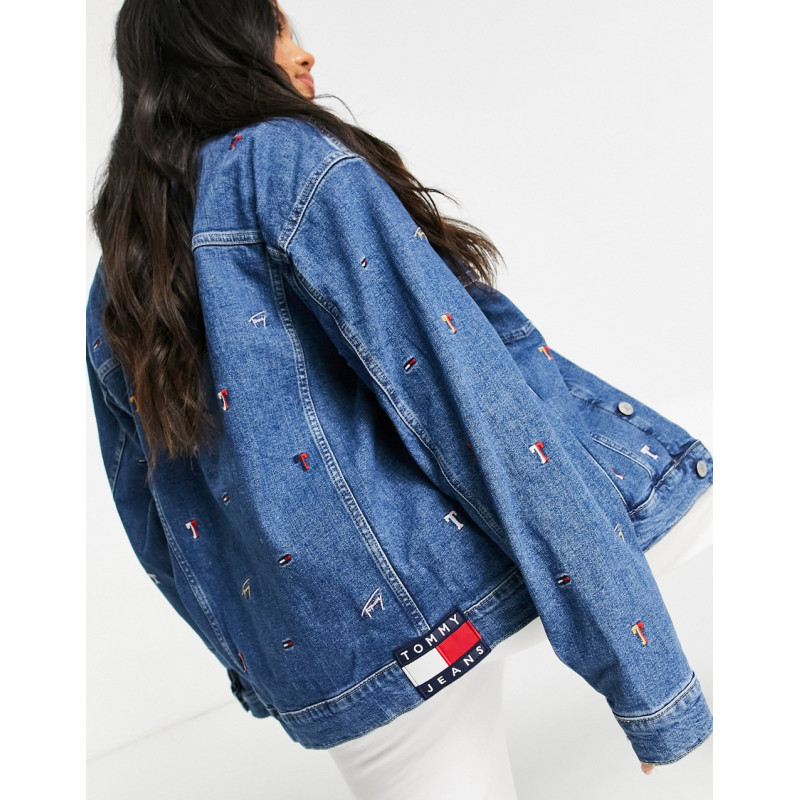 Tommy Jeans embroidery...