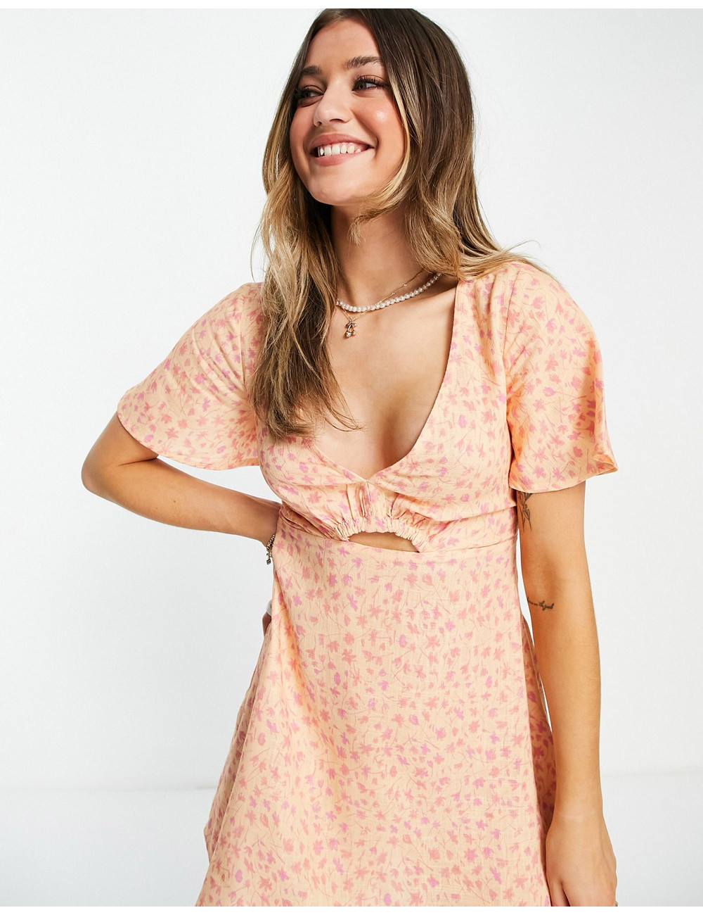 Pull&bear floral cut out...