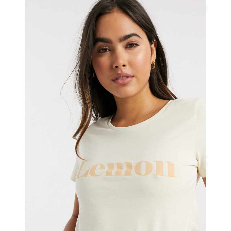 b.Young lemon slogan t-shirt