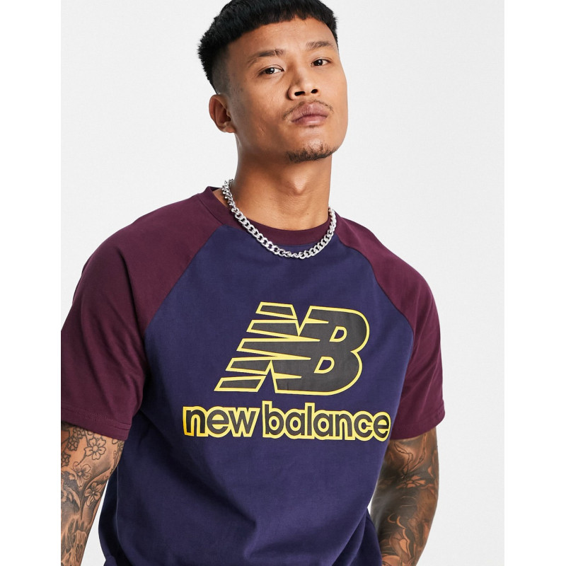 New Balance t-shirt with...