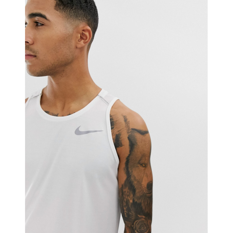Nike Running Miler vest in...