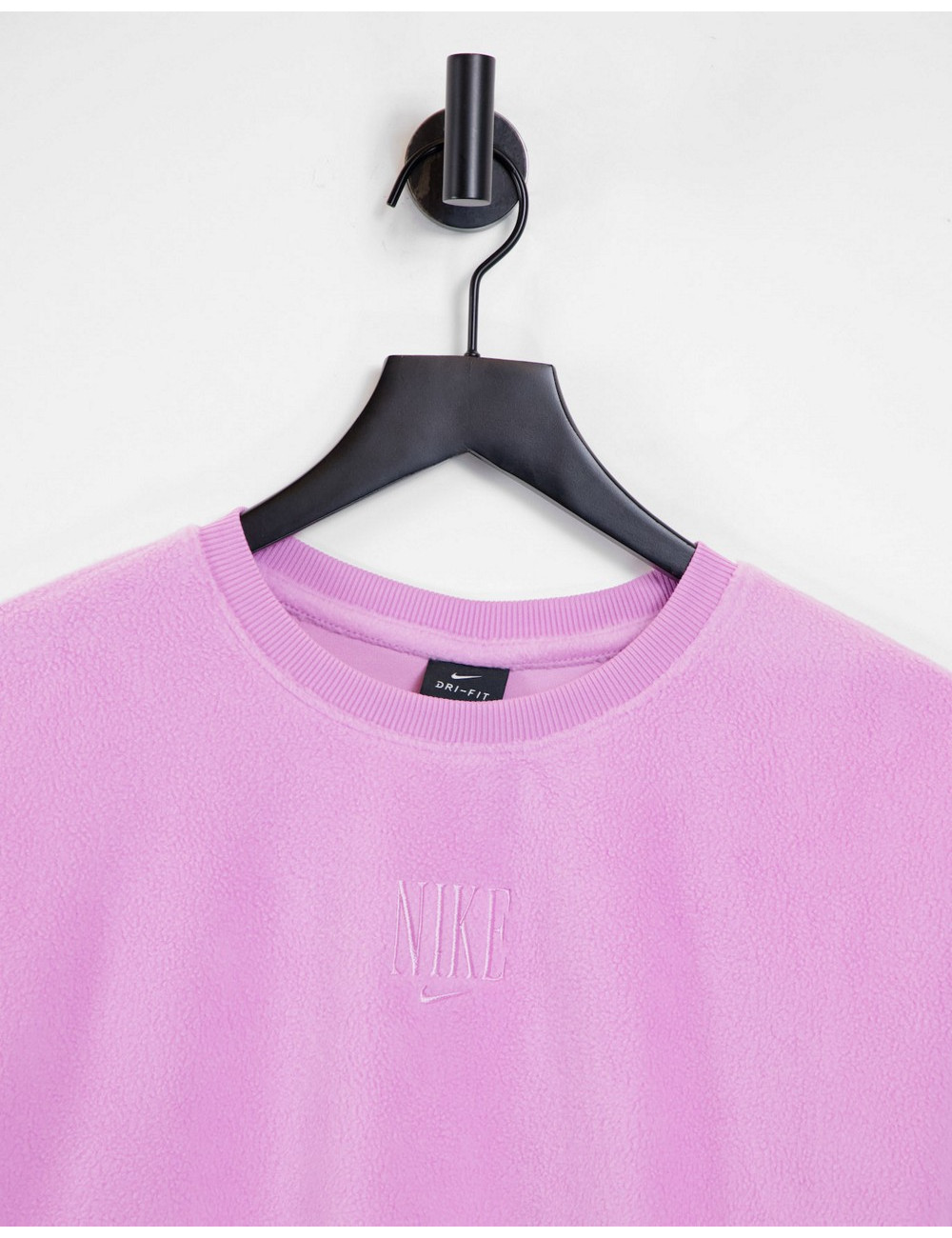 Nike Therma sweatshirt in pink
