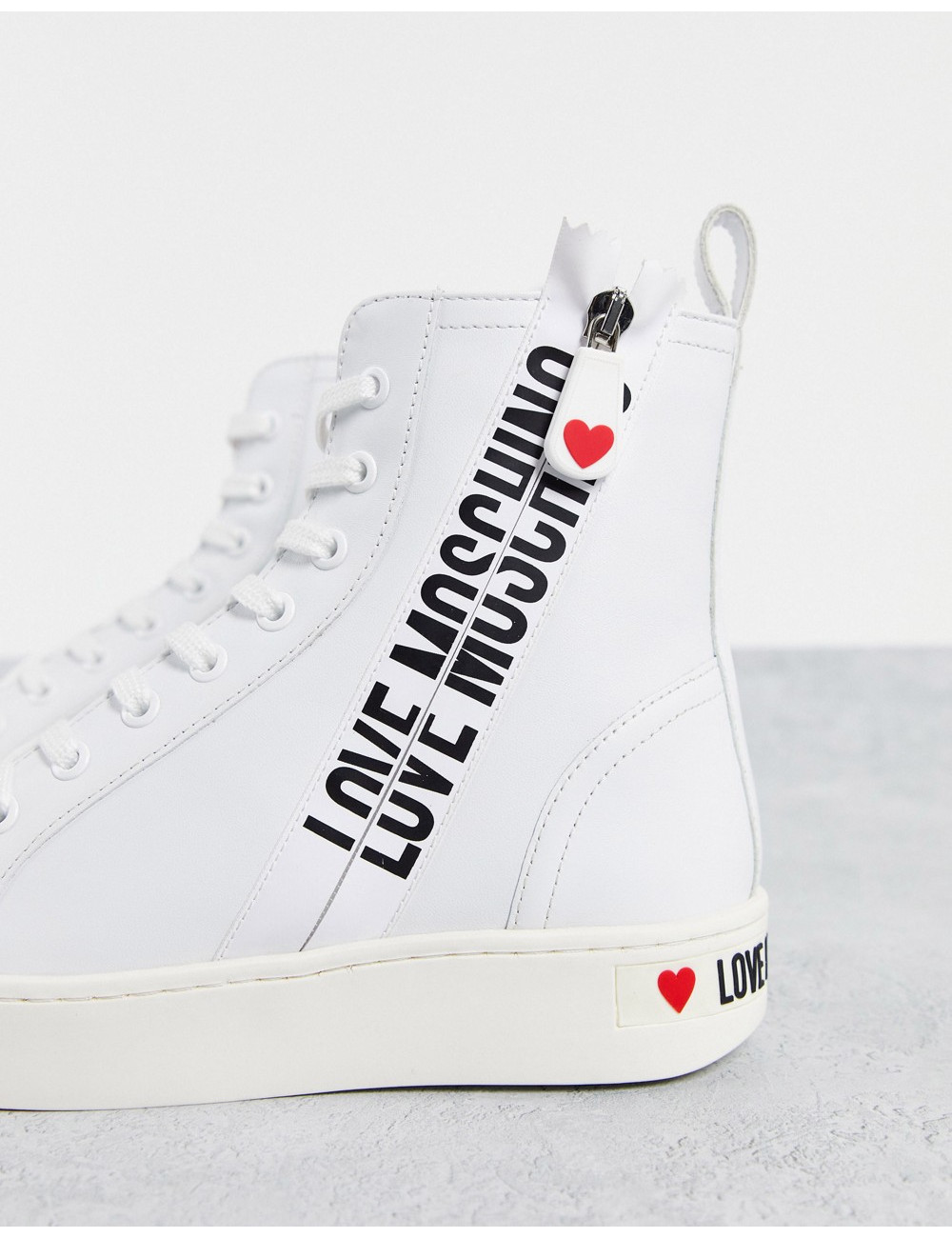 Love Moschino high top in...