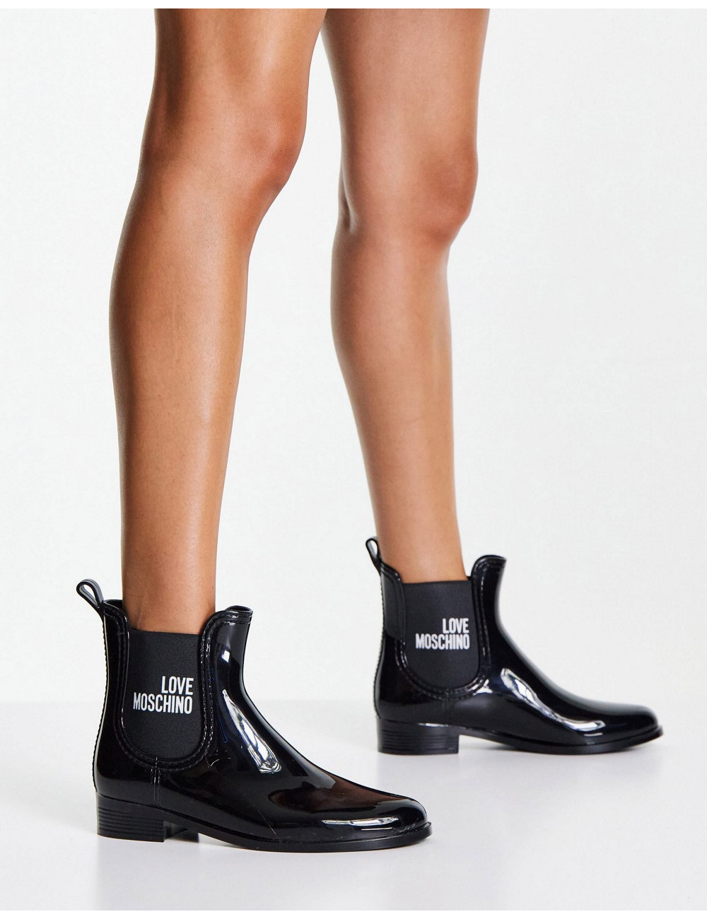 Love Moschino pull on boot...