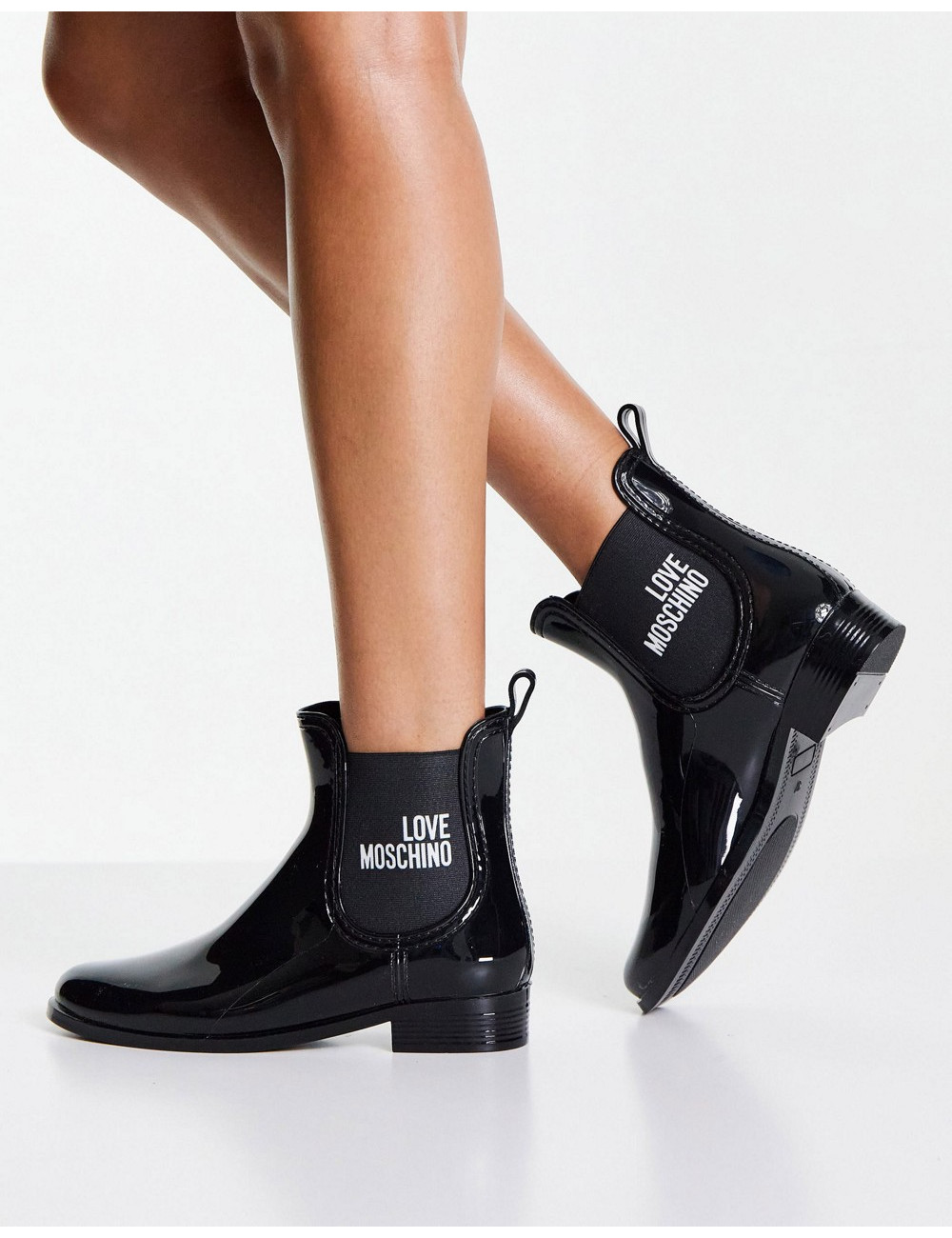 Love Moschino pull on boot...