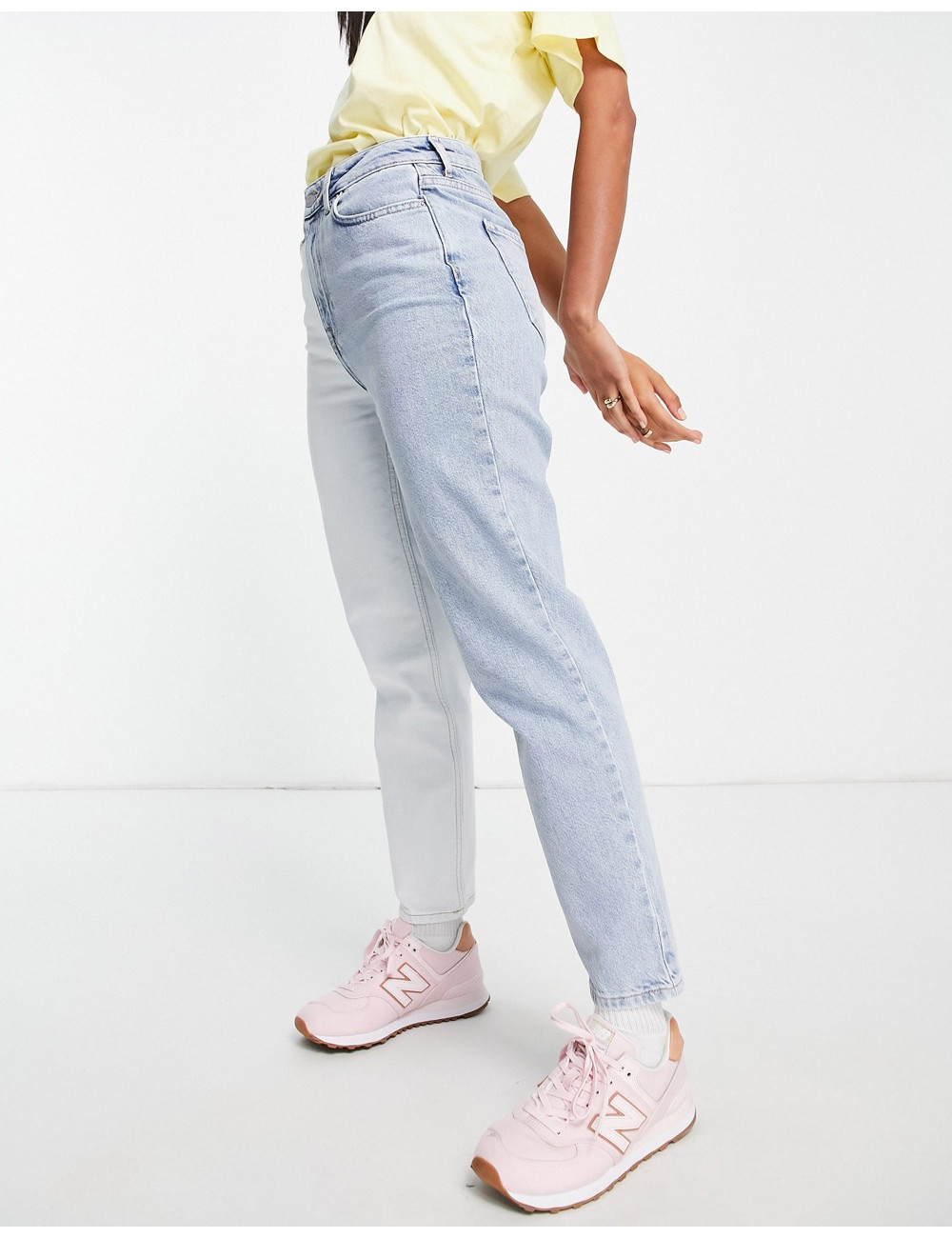 New Look two tone mom jean...