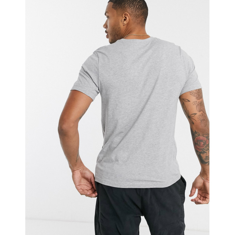 Nike Club t-shirt in grey