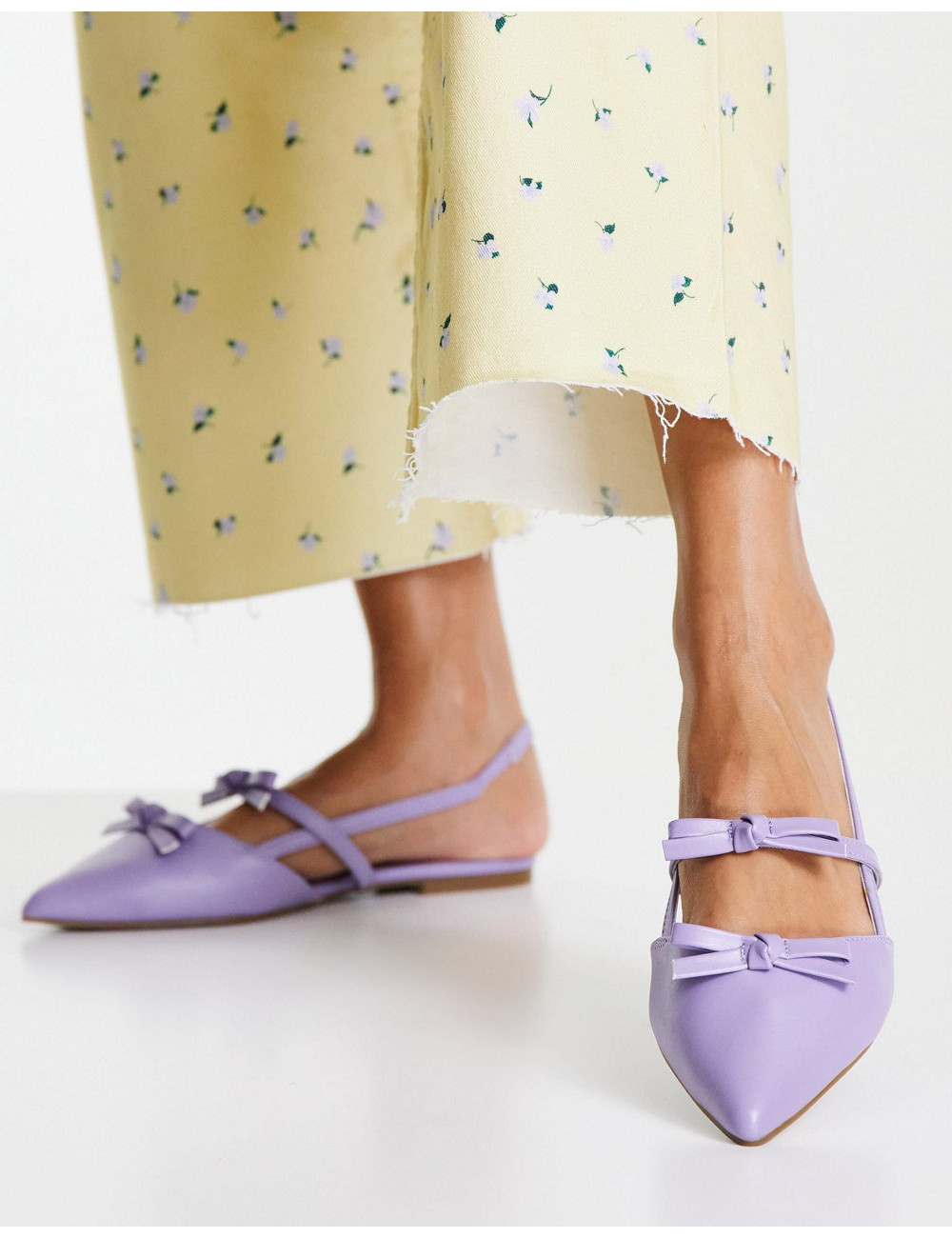 ASOS DESIGN Lady pointed...