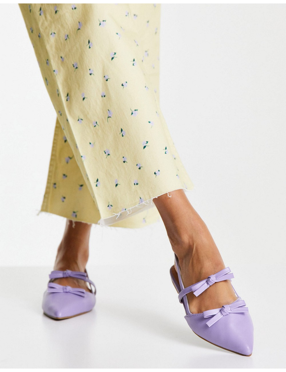 ASOS DESIGN Lady pointed...