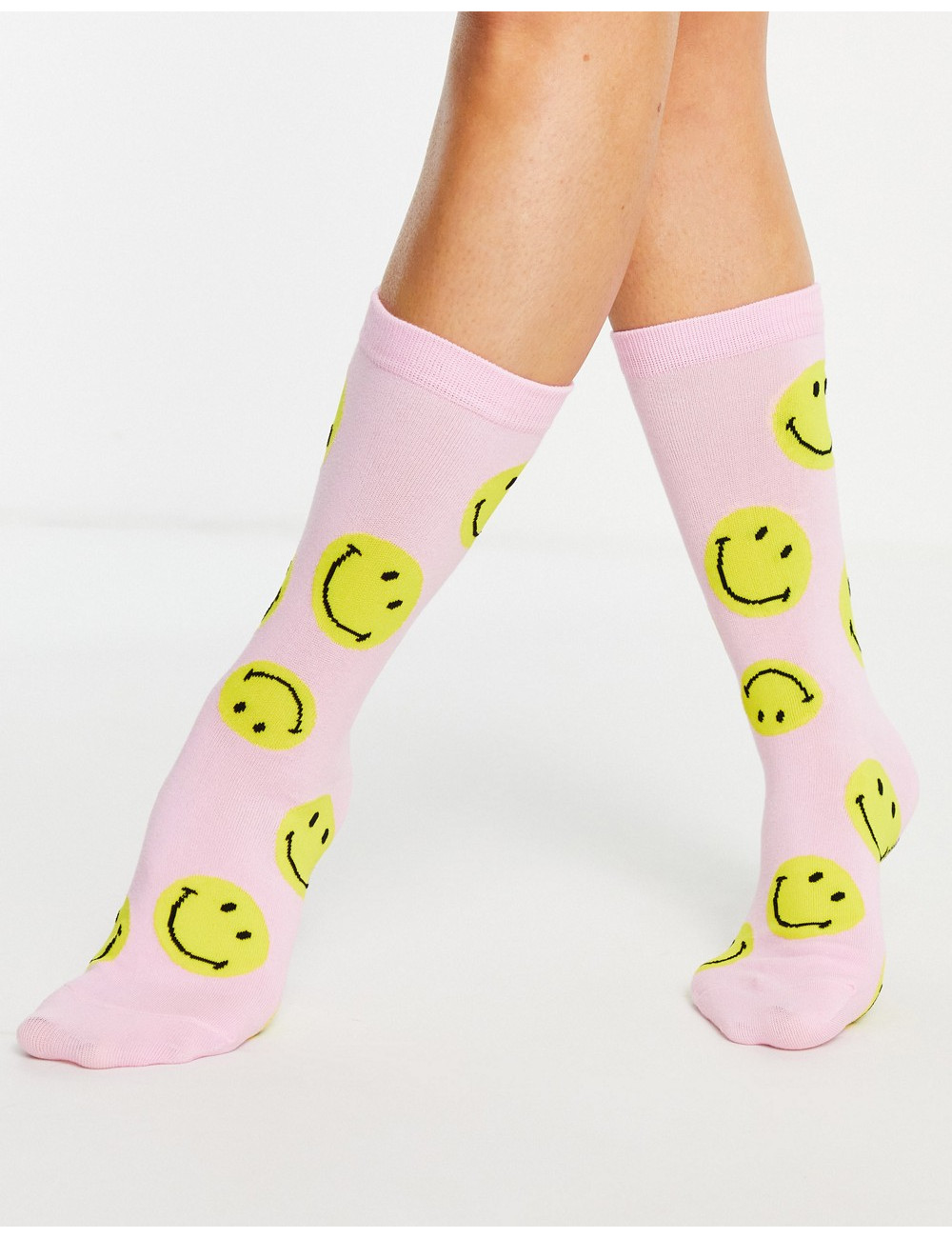 Typo x Smiley face socks in...