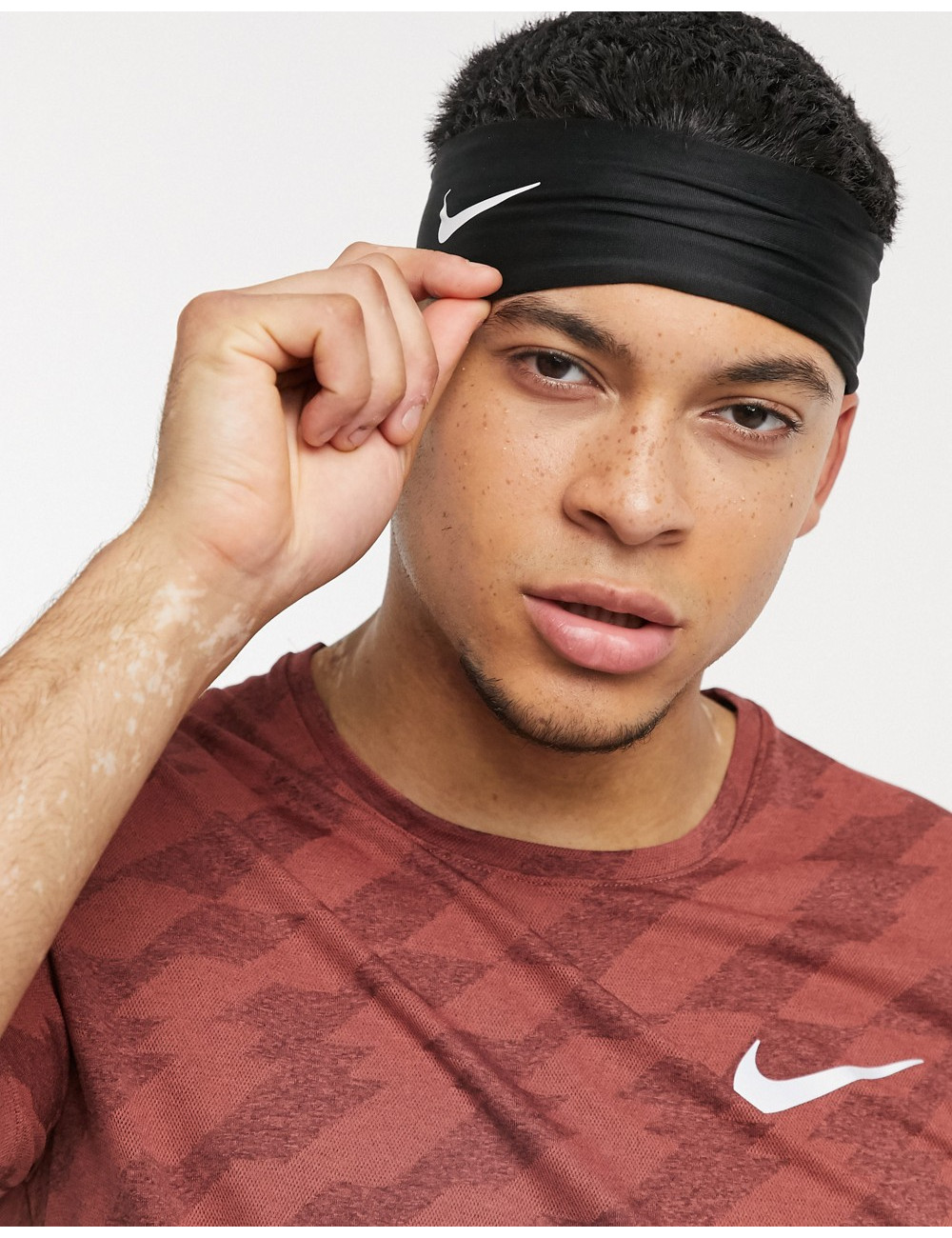Nike Training fury headband...