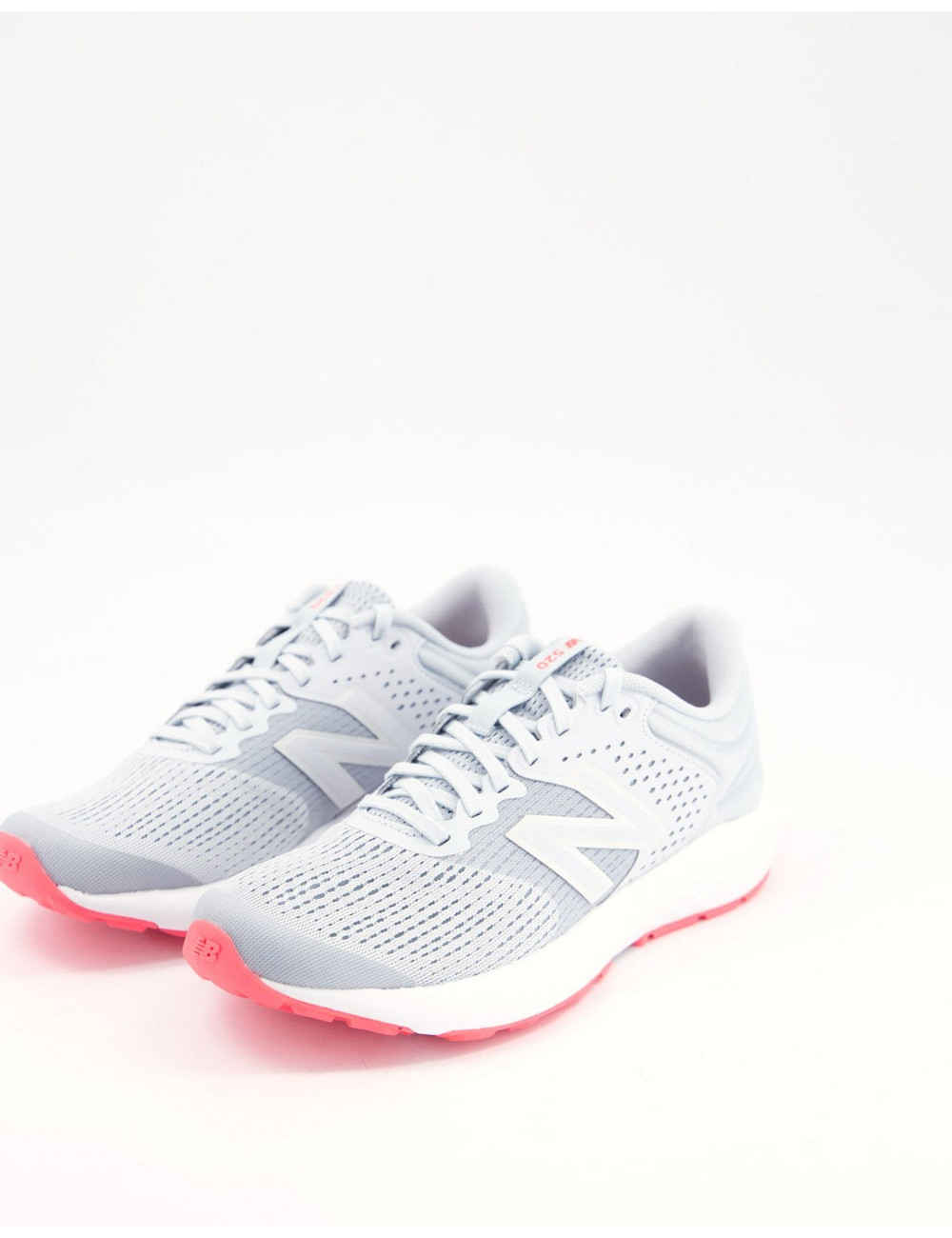 New Balance 520 trainers in...