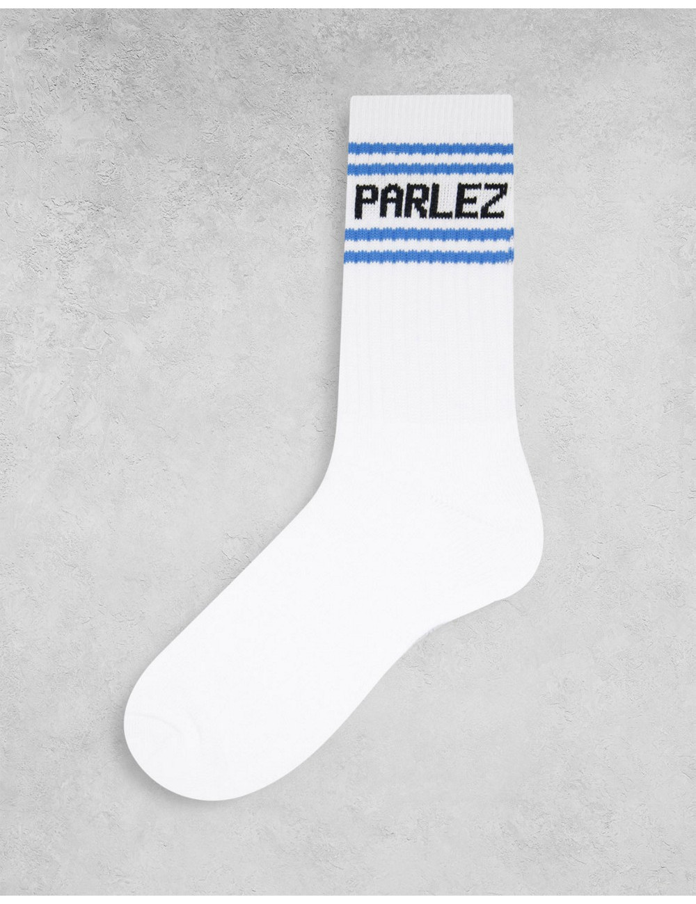 Parlez rode socks with blue...