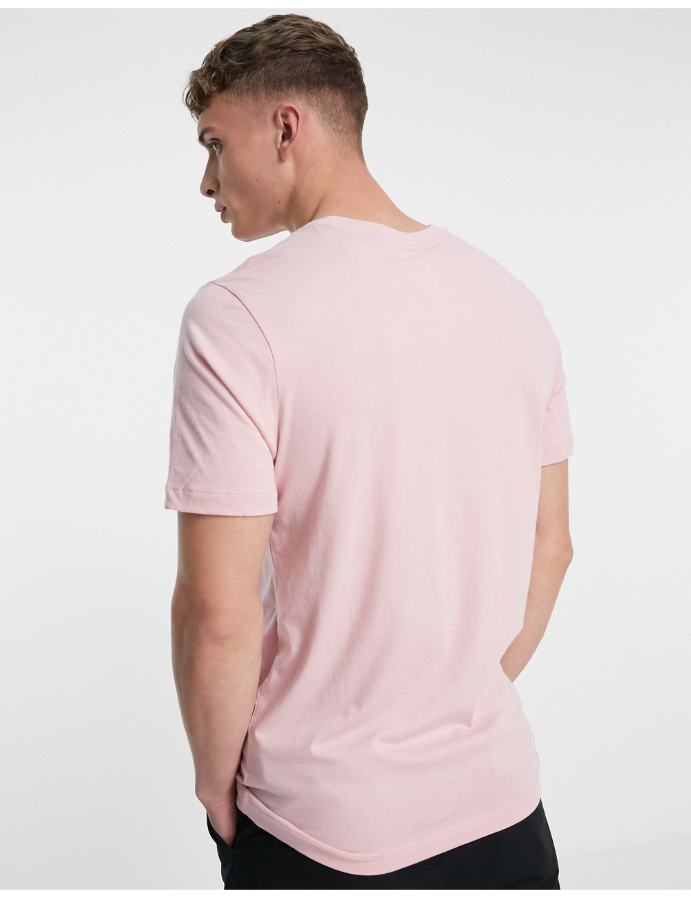 Nike Club logo t-shirt in pink