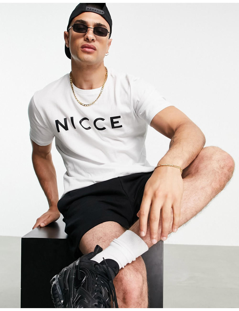 Nicce logo t-shirt in white