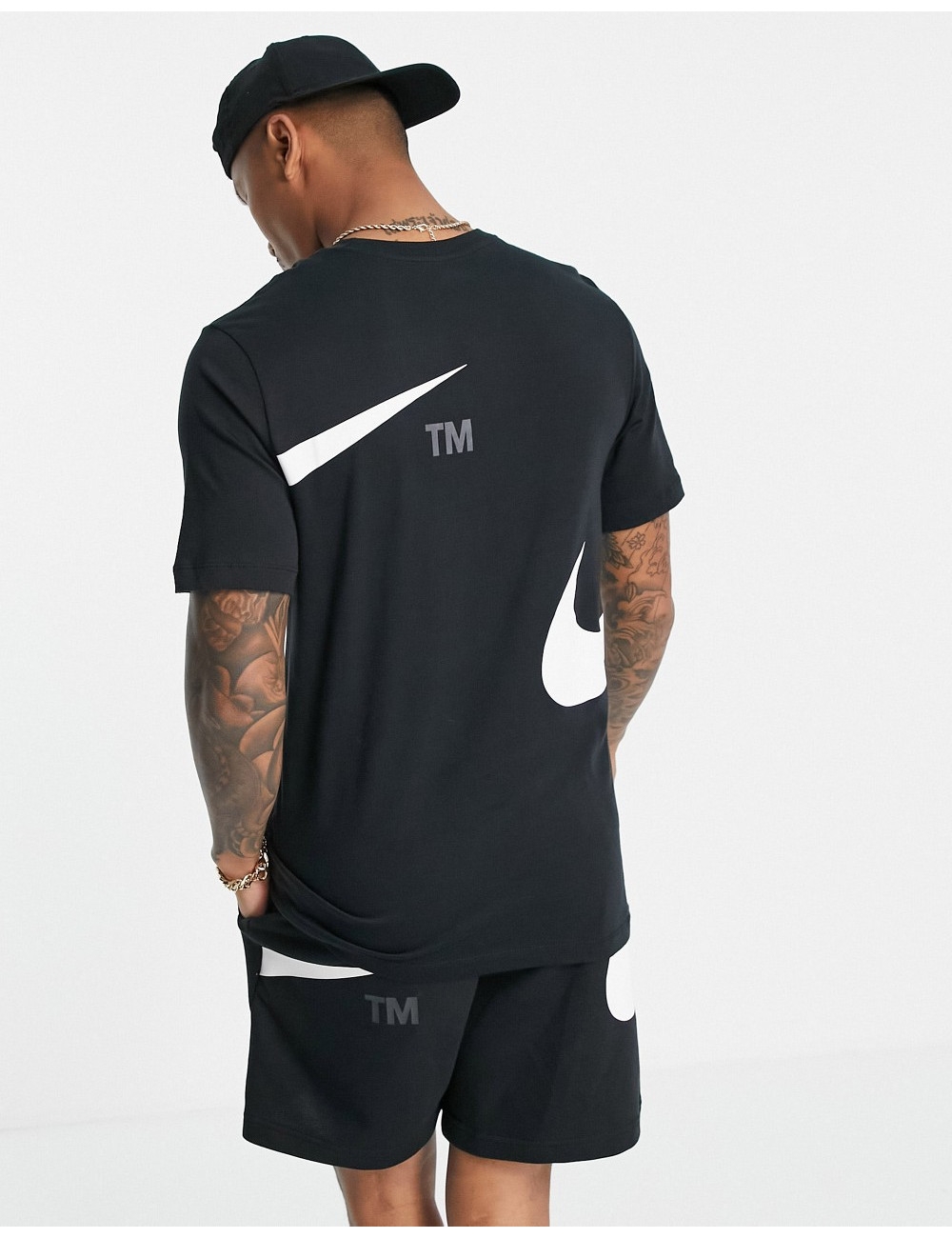 Nike Swoosh t-shirt in black