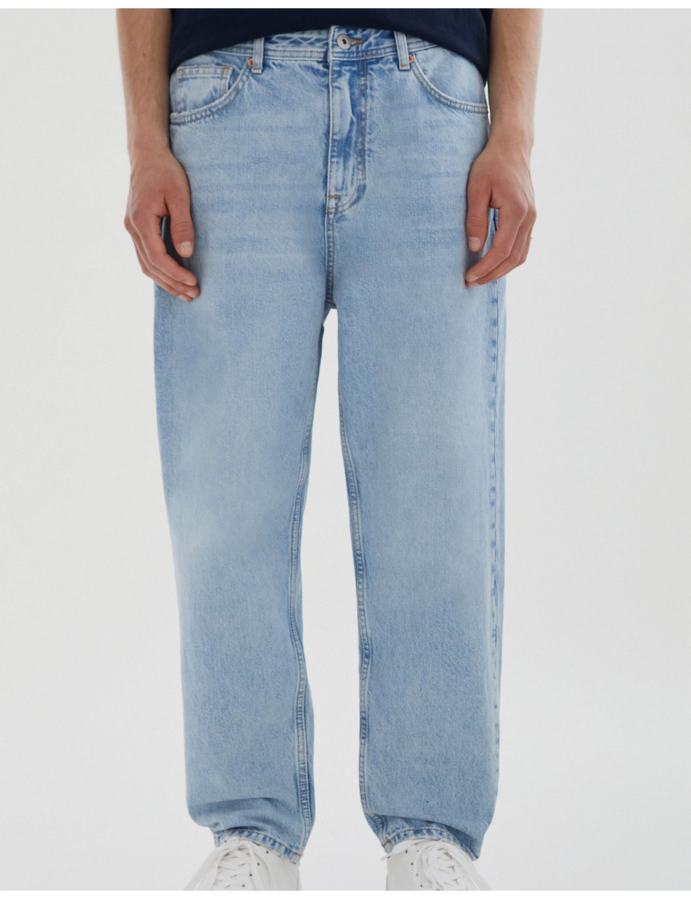 Pull & Bear loose fit jeans...