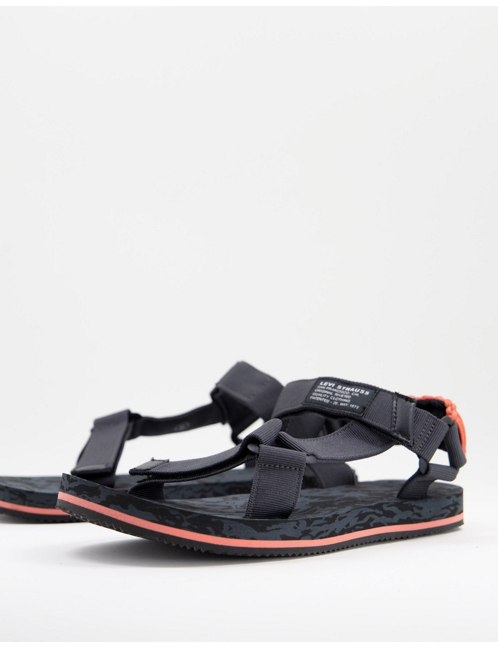 Levi's tahoe sandal in...