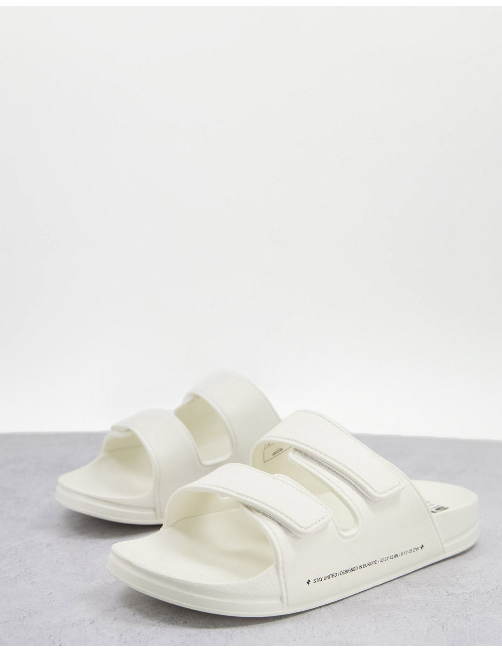 Pull&Bear sandal in white